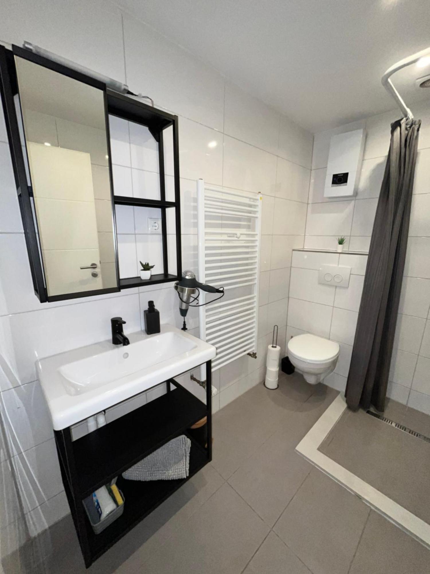 Apartment Central 10B 40Qm Wi-Fi Free Parking Calm Back House Dortmund Exterior foto