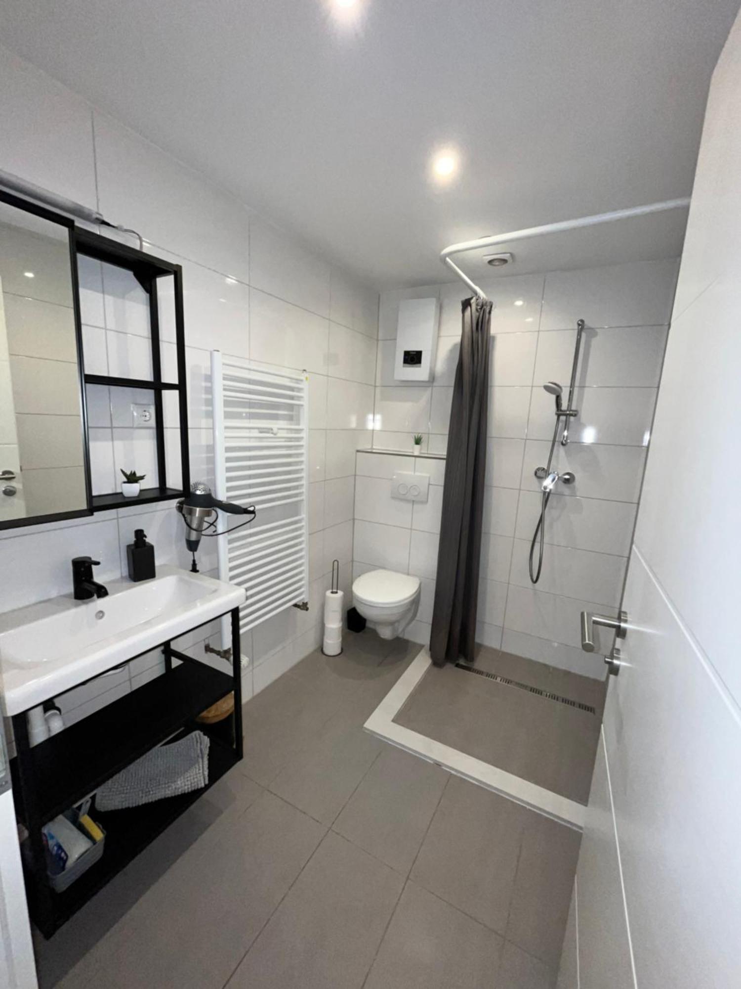 Apartment Central 10B 40Qm Wi-Fi Free Parking Calm Back House Dortmund Exterior foto